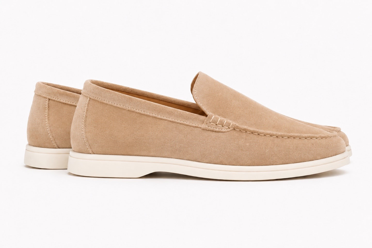 Loafers beige
