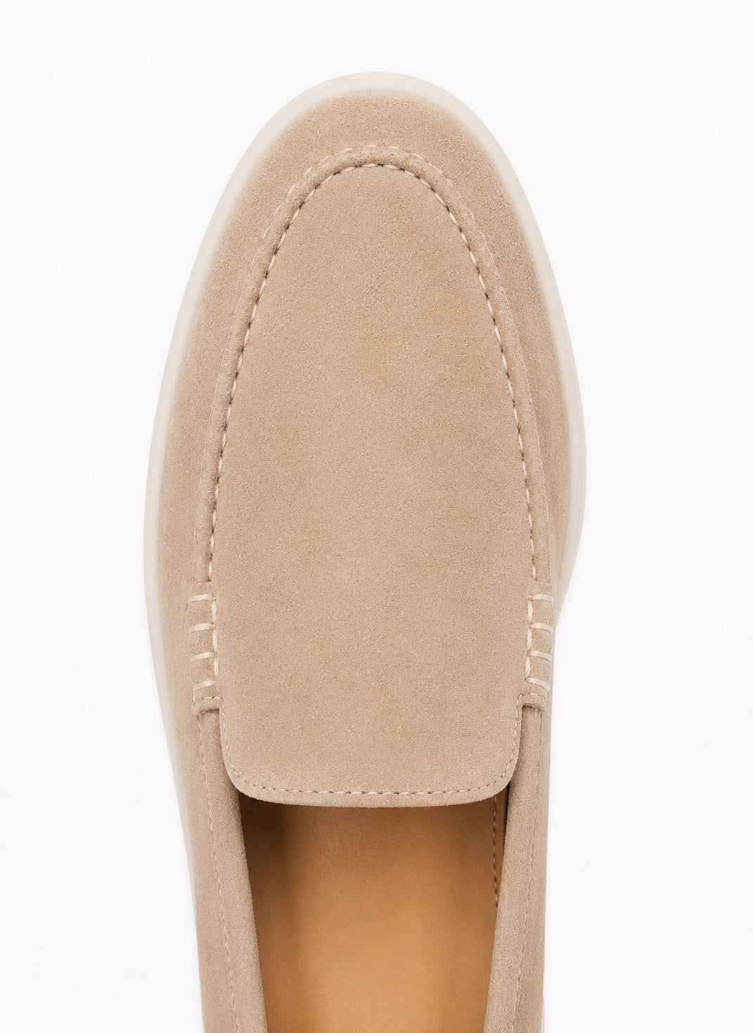 Loafers beige